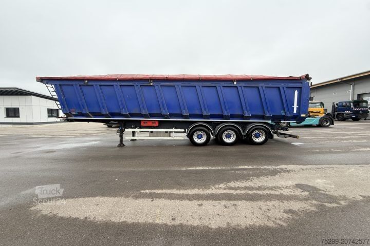 Semiremorcă basculantă SR3SP380 52m³ / Swiss-Vehicle