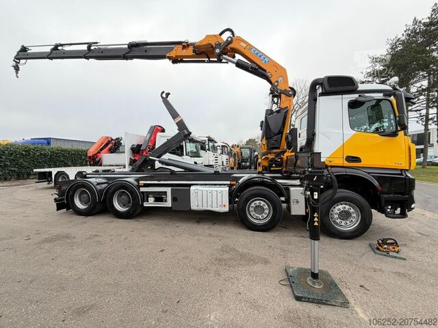 Kraanwagen Mercedes-Benz AROCS 4143 8X4 ABROLLKIPPER + KRAN EFFER 395 4S...