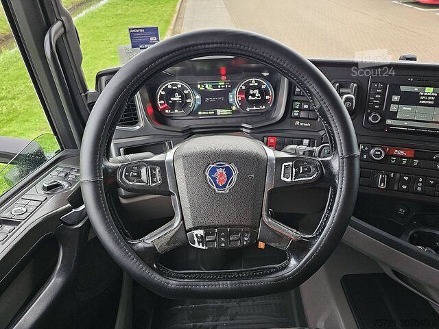 Standaard trekker SCANIA R450 ADR
