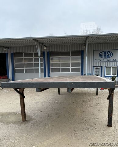 Vaihtokori auki Krone 7,82m Baustoff Brücken Zurringe Kranbar