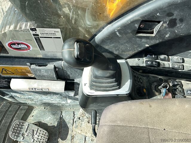 Lánctalpas kotrógép JCB JS145LC 4F