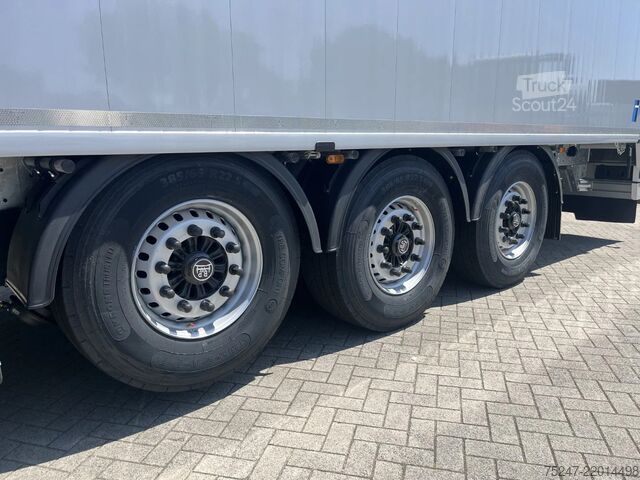Flytende gulv Knapen Trailers K100 - 92m3 Zijwandbeschermzeil 10mm *huren / l...