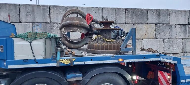 Máquina de manuseamento de materiais Liebherr LH 30 Material Handler – 05/2019 – Excellent Co...