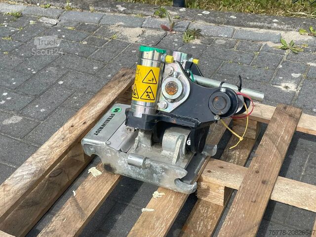 Toca-discos STEELWRIST TMX S30 -180HA | TILT QUICKCOUPLER | TILTING CO...