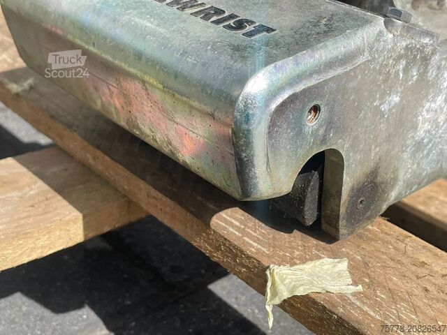 Toca-discos STEELWRIST TMX S30 -180HA | TILT QUICKCOUPLER | TILTING CO...