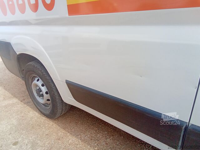 Kamp prikolica/kamper Fiat Weinsberg Carabus 600 K | 4 Posti Letto | Completamente Attrezzato