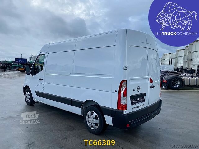 Panel van Nissan Interstar 130.35 L2H2