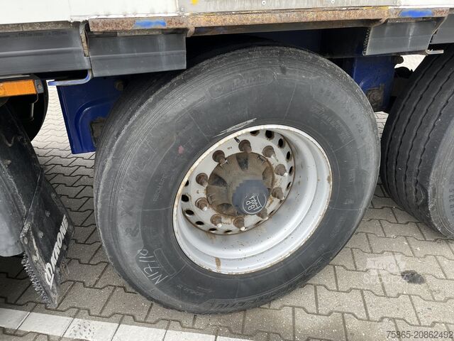 Refrigerated/freezer transport Krone Coolliner / Carrier Vector 1950 / Frigo Box / B...