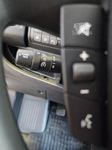 Fourgon surélevé CITROEN Jumper 33 L3H2 Control BlueHDi Klima Regalsystem