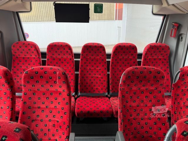 Überlandbus MERCEDES-BENZ Integro O550 L , hohe Sitze, Gurte, Klima