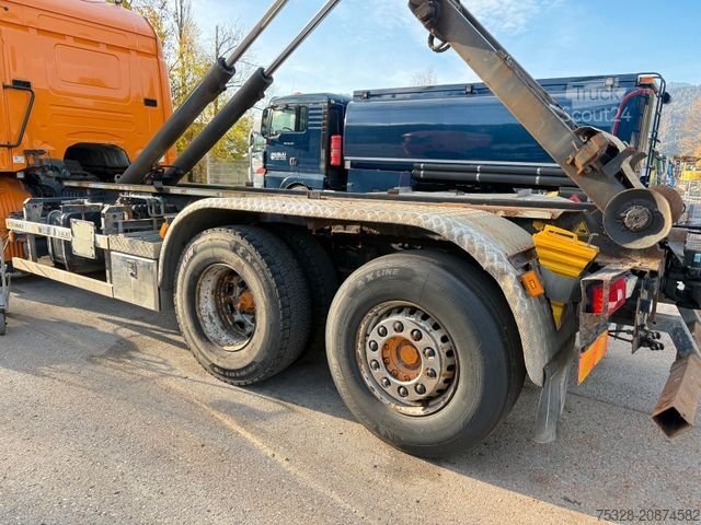 Tovornjak s kavljem za kontejnerje SCANIA G440 6X2 Lift  Abrollkipper