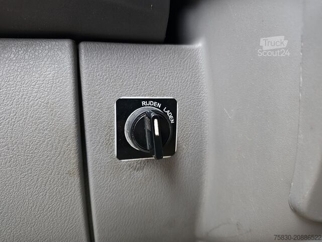 Furgón portacoches DAF LF 220 16-77 / OPRIJ / 10T LAADVERMOGEN