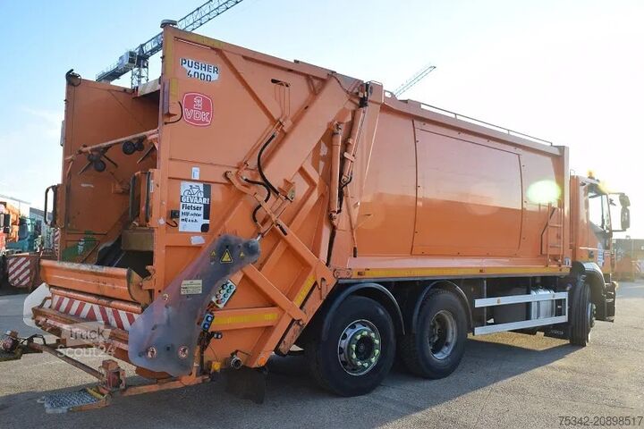 Veicolo per la raccolta dei rifiuti Iveco Stralis AD260S31 - PUSHER 4000