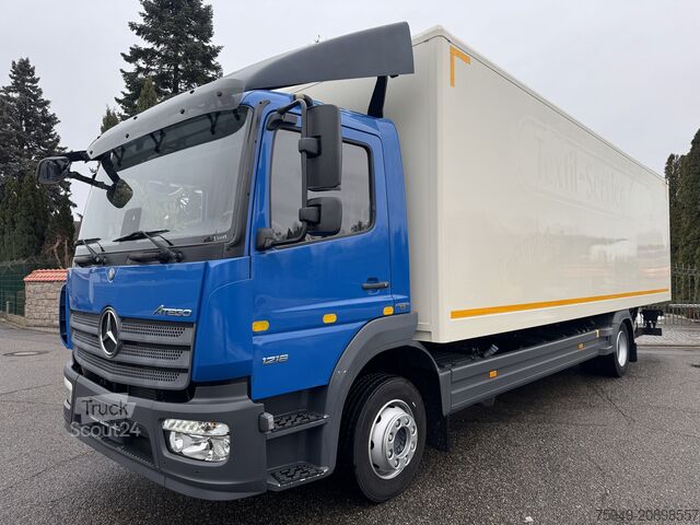 Atego 1218 L carrocería caja, 8,10 m, plataforma elevadora, automático Mercedes-Benz Atego 1218 L Koffer 8,10m LBW, Automatik