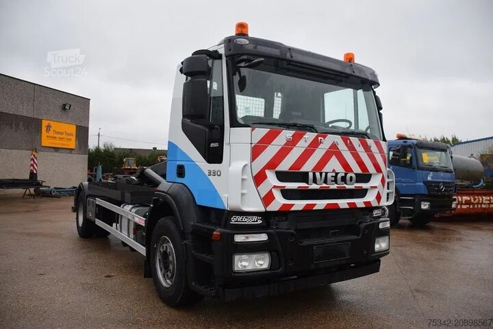 Sistema a braccio con gancio Iveco Stralis 330