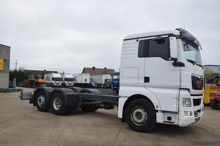 Chassis met cabine MAN TGX 26.480
