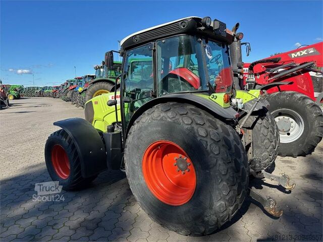 Máquina agrícola CLAAS Elios 220