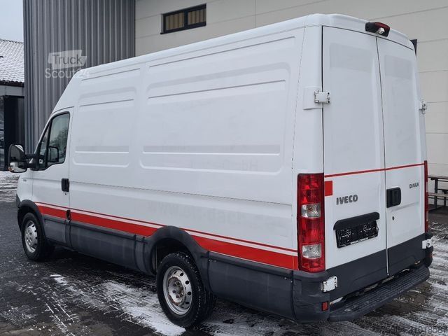 Fourgon surélevé IVECO Daily 35 S13 - Mittel/Hoch + Klima