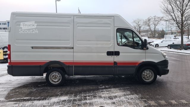 Fourgon surélevé IVECO Daily 35 S13 - Mittel/Hoch + Klima