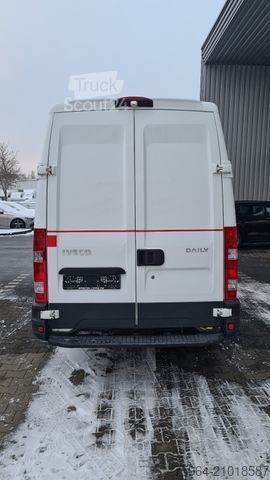 Fourgon surélevé IVECO Daily 35 S13 - Mittel/Hoch + Klima
