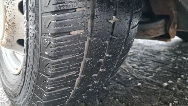 Fourgon surélevé IVECO Daily 35 S13 - Mittel/Hoch + Klima