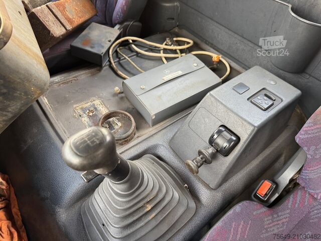 Kiepwagen Mercedes-Benz Atego 1828 4x4 Atego 1828 4x4, Tele-Absetzer, Winterdienstausstattung