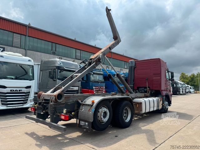 Kamion s kipom s pomičnim kontejnerom VOLVO FH 480 * ABROLLKIPPER * MEILLER-KIPPER *SCHALTER