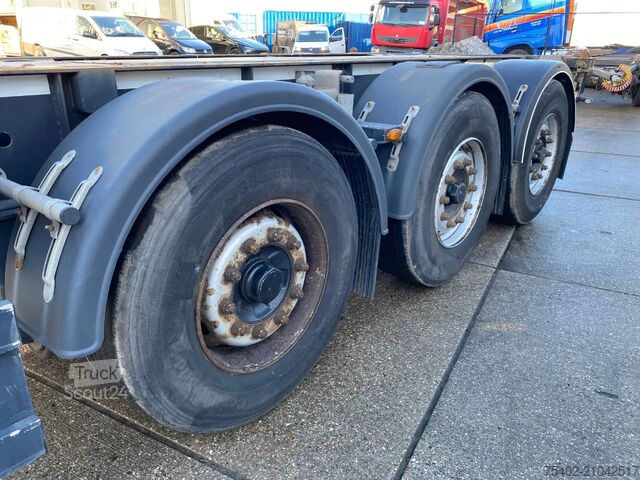 Container transport Renders Euro 800 3DFCST / Container Chassis / 45FT / 1x...