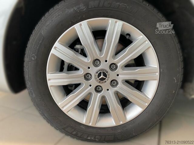 Minibüs Mercedes-Benz T 180 d PROGRESSIVE AUT*MBUX*LED*Klima*AHK*Tisch