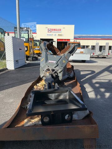 Sonstige  P22V-4T