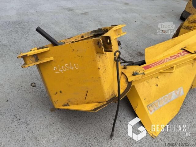 Maquinaria agrícola  D2401