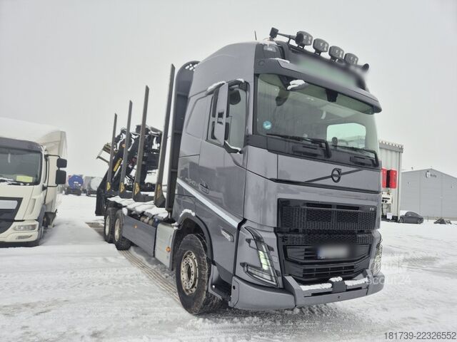 Lesnícky stroj s žeriavom Volvo FH540 Globetrotter / HIAB Loglift F150Z
