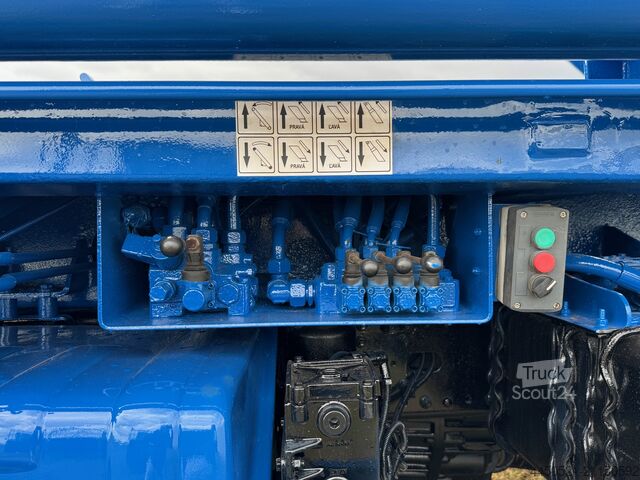 Grandininis konteinerių vežėjas 4x4 MAN nosič kontajnerov