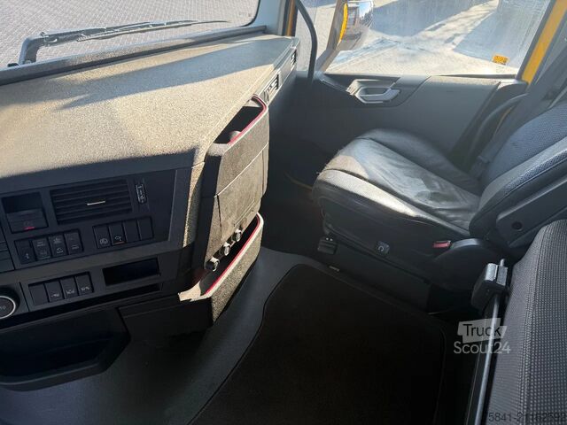 Ciężarówka z dźwigiem Volvo FH  500 8x4 Palfinger PK 65002-SH F + JIB PJ 125 E