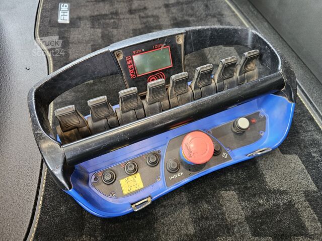 Vrachtwagen met kraan Volvo FH 16 750 8x4 / RETARDER / FASSI 71 TM + JIB