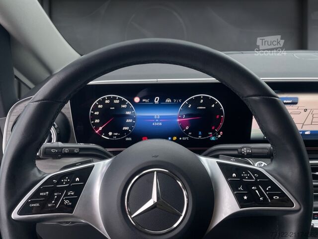 Kleinbus Mercedes-Benz V 300 d AVANTGARDE Extralang BESCHÄDIGT-DAMAGED-