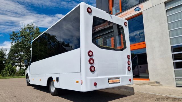 Minibus MERCEDES-BENZ 30 Sitzer Schul- Transferbus 519 Lagerfahrzeug