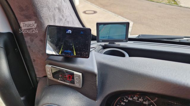 Minibus MERCEDES-BENZ 30 Sitzer Schul- Transferbus 519 Lagerfahrzeug