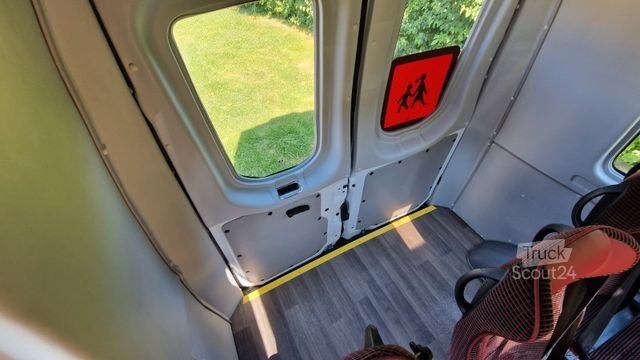 Minibus IVECO Daily C35 M1 9 Sitzer sauberes Fahrzeug