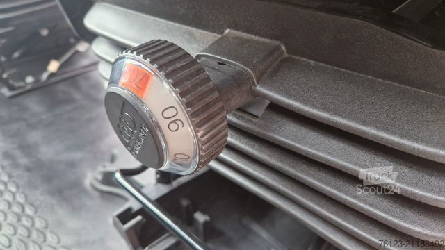 Minibus IVECO Daily C35 M1 9 Sitzer sauberes Fahrzeug