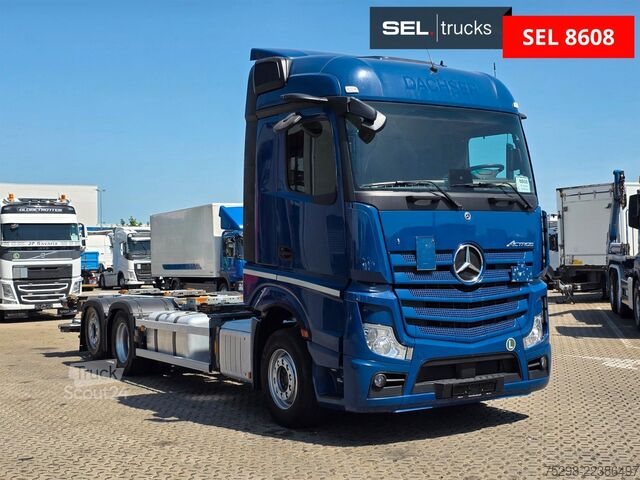 Nákladné vozidlo s výmennou nadstavbou MERCEDES-BENZ Actros 2553 / Retarder / Ldbw / Lenkachse / 6E