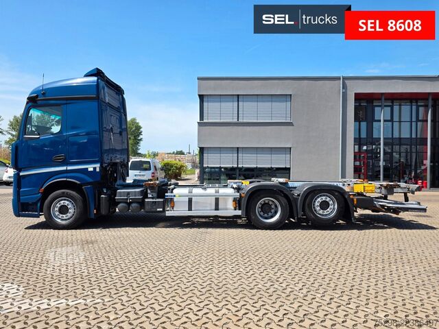 Nákladné vozidlo s výmennou nadstavbou MERCEDES-BENZ Actros 2553 / Retarder / Ldbw / Lenkachse / 6E