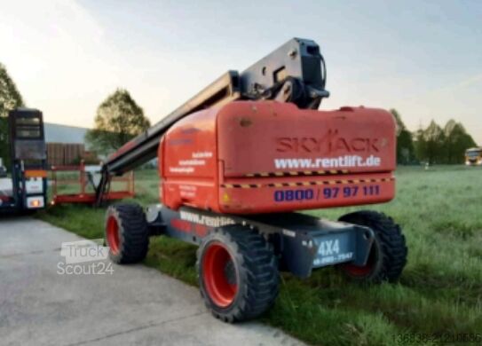 Teleskopiskā darba platforma Skyjack SJ 86 T Diesel 28,21 m