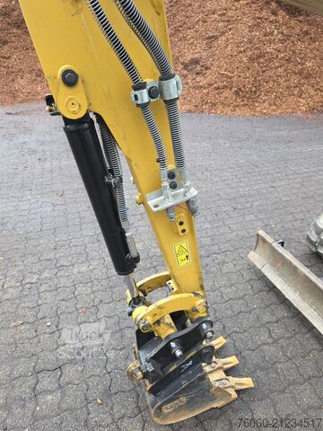 міні-екскаватор Caterpillar 301.8