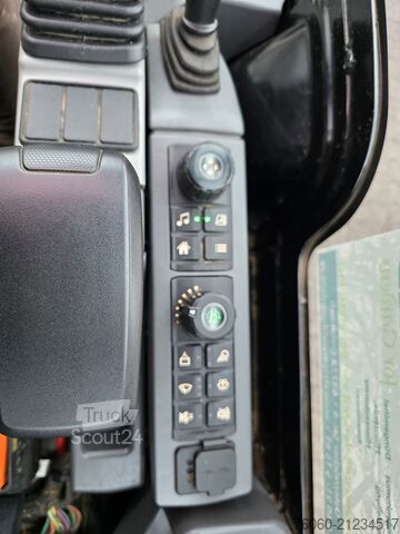 міні-екскаватор Caterpillar 301.8