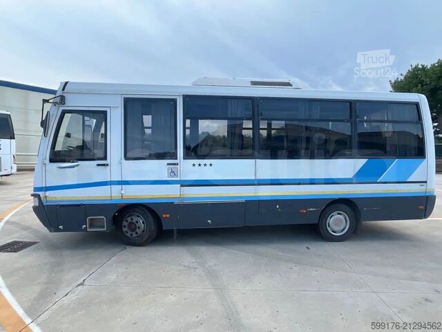 Bus intercité IVECO Cacciamali