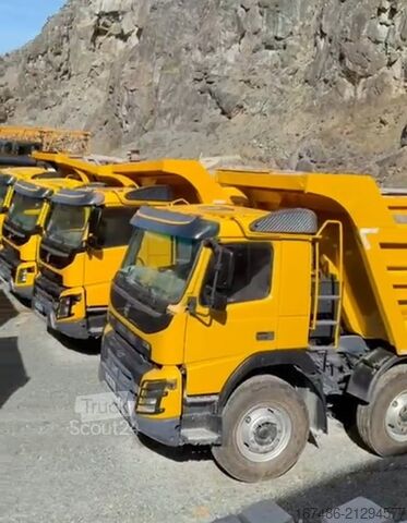 Basculantă Volvo 50 Stück FMX 460 8X4 Kipper