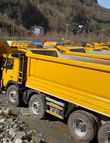 Basculantă Volvo 50 Stück FMX 460 8X4 Kipper