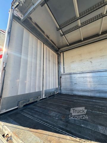 Autocamion transport băuturi SCANIA R 410 / 2xLBW / LENKACHSE / DURCHLADEKOMPLETTZUG