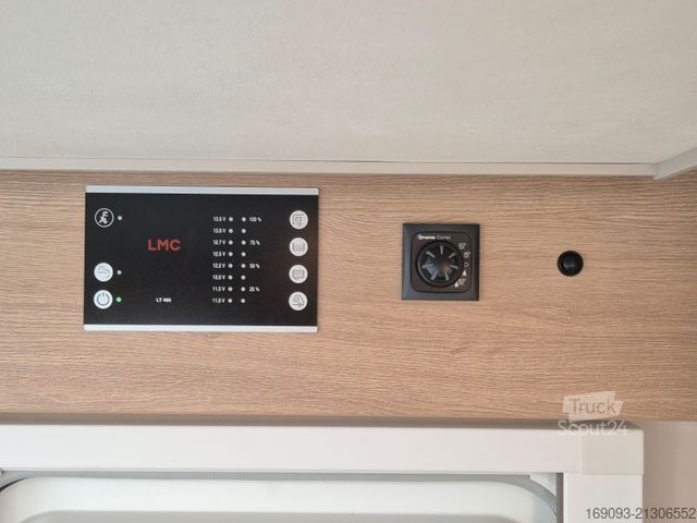 Pusiau integruotas kemperis LMC Tracer 730 EL *Automatik*Hubbett*7469¤ Sparen!